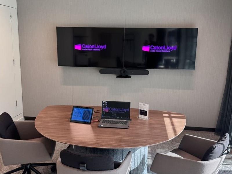 Small meeting room Audio Visual installation by CatonLloyd for CoStar Group in London.