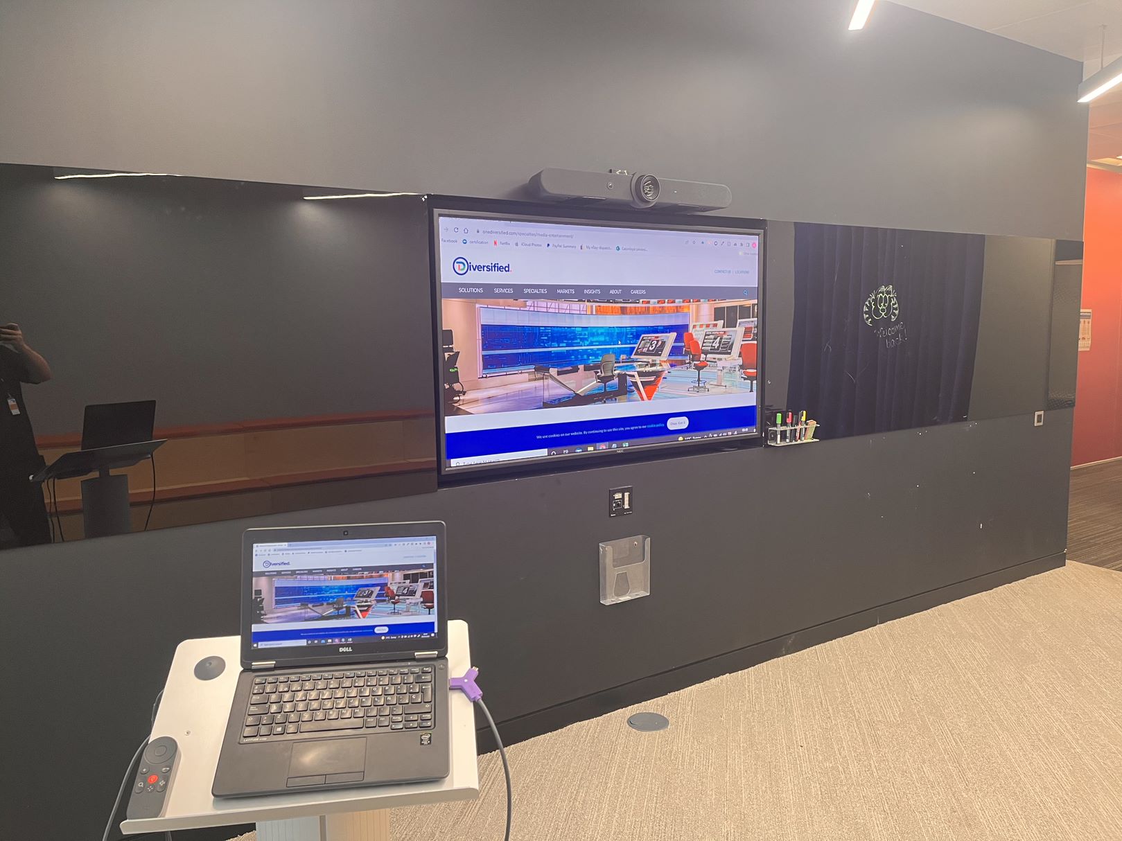 Collaboration room display screen installed by CatonLloyd.